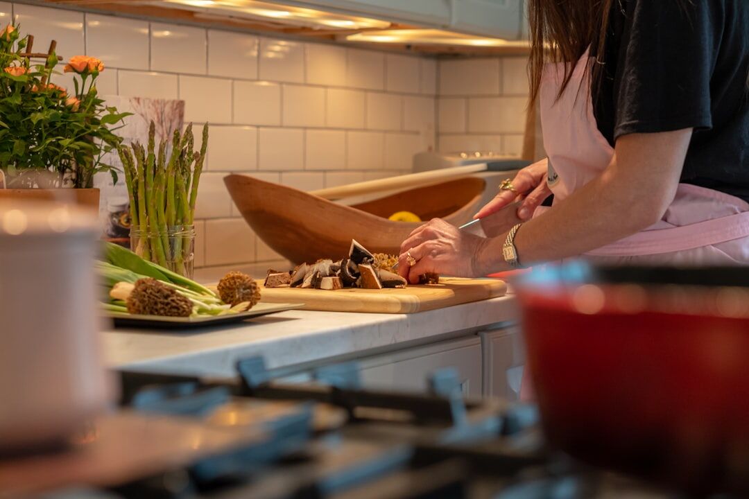 woman chopping vegetables